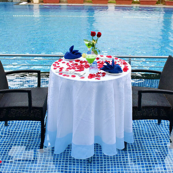 Shallow Pool Dining at Koramangala