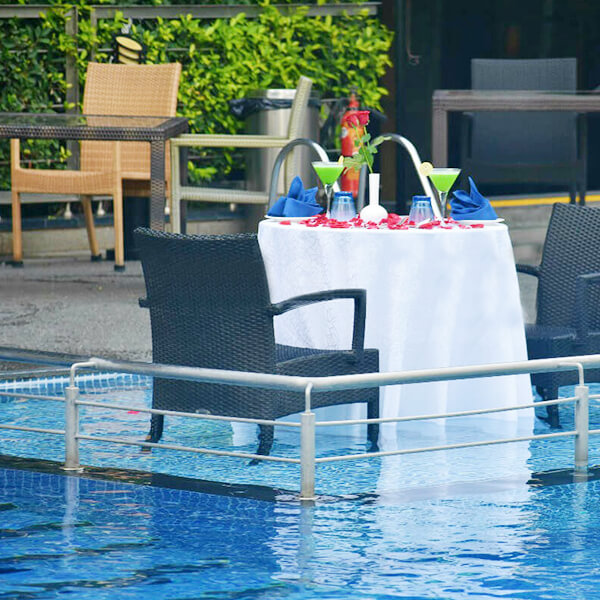 Shallow Pool Dining at Koramangala