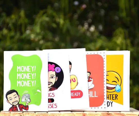 Bitmoji Hamper cards