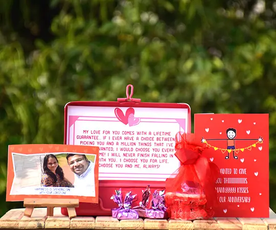 Tin Love Box