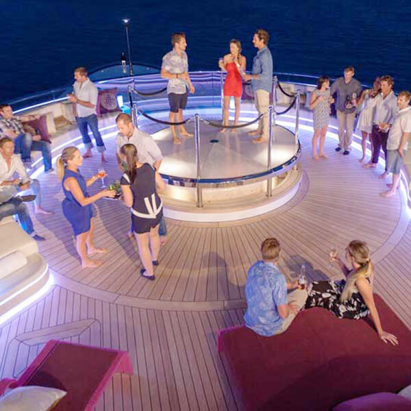 Luxury Sail Yatch Cruise