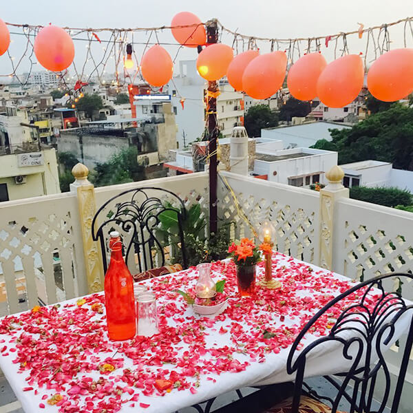 Passionate Rooftop Dining